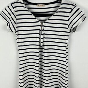 Poncik Top Blouse Size S White Black Striped Short Cap Sleeve 1/2 Zip V Neck